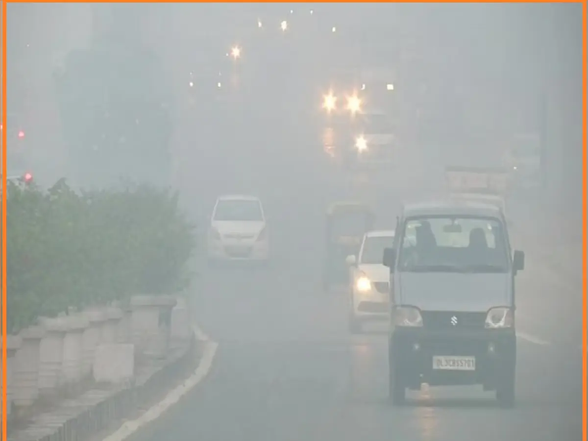 UP Air Quality Index: हल्की बारिश ने एक्यूआई में दी कुछ राहत, फिर भी अभी डेंजर जोन बरकरार, गजियाबाद के लोनी में हालात है खराब